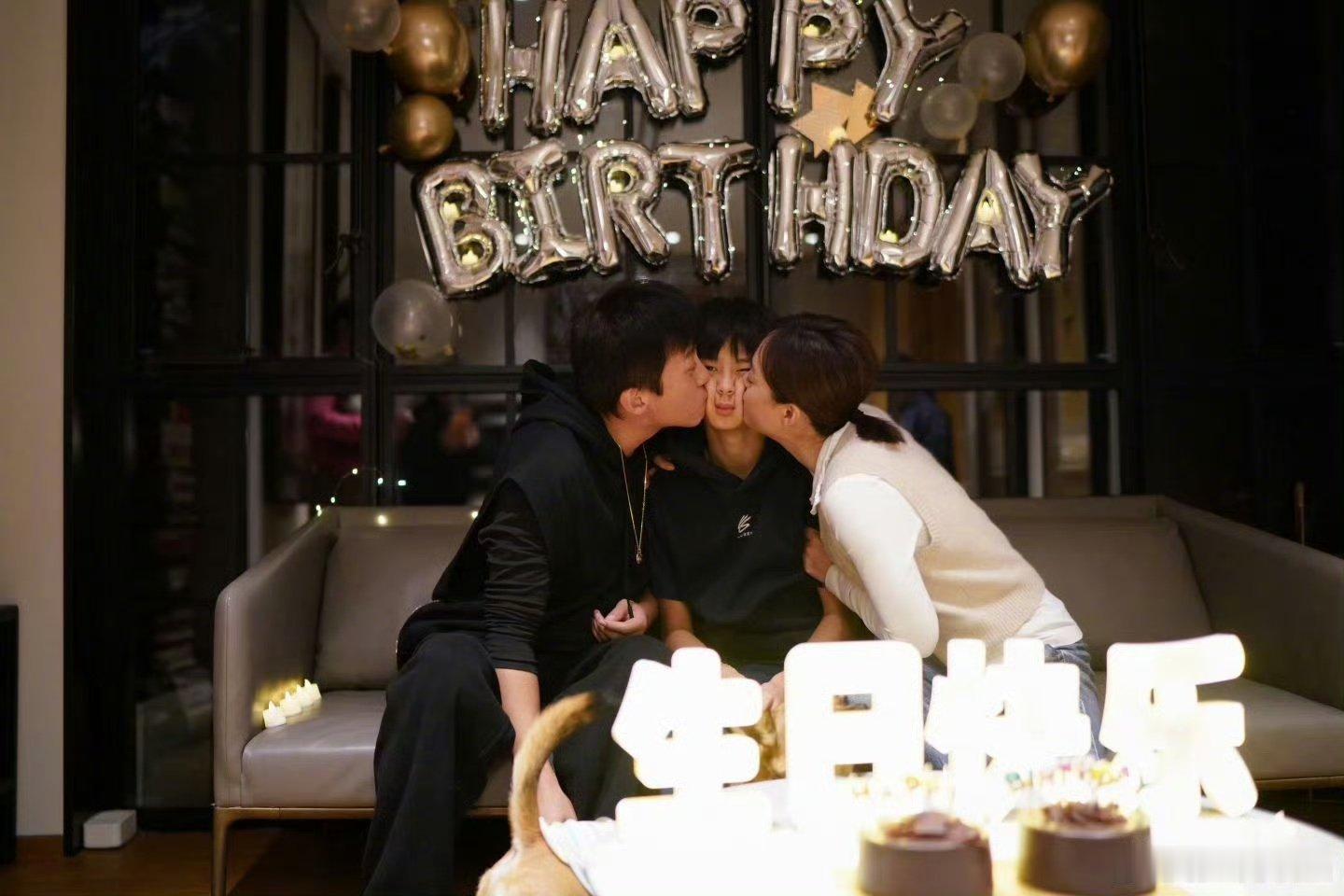 孙俪晒等等14岁生日照，好幸福的一家！ 