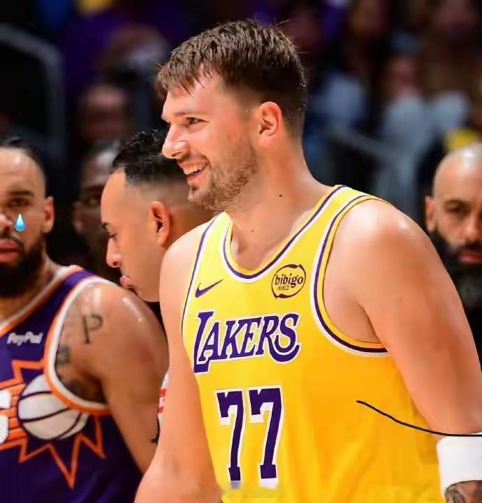 NBA常规赛，湖人108-125不敌太阳，7连胜被终结。东契奇空砍38分11篮板