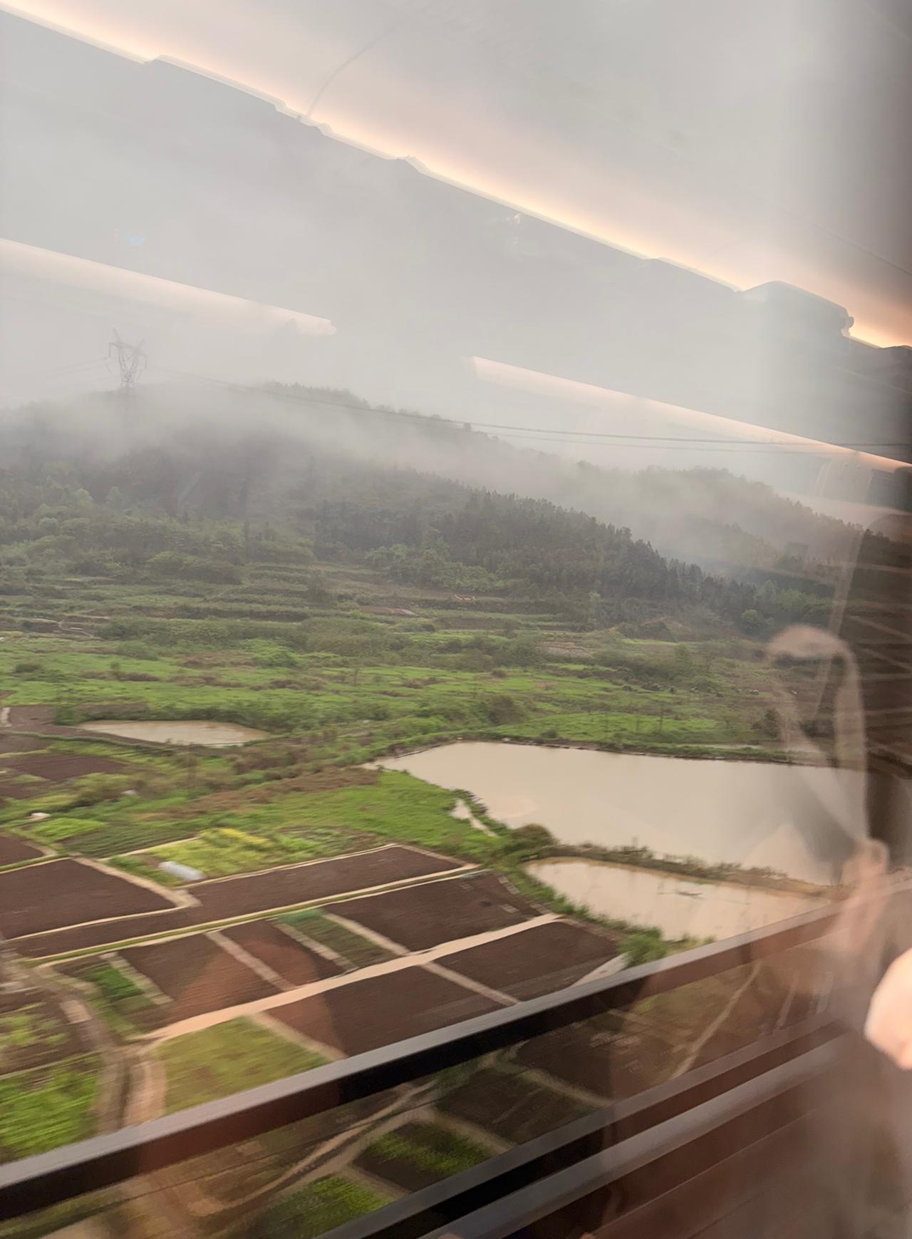 乡下空气特别好！

回到老家，感觉空气特别好，果然是一方水土养一方人。

在老家