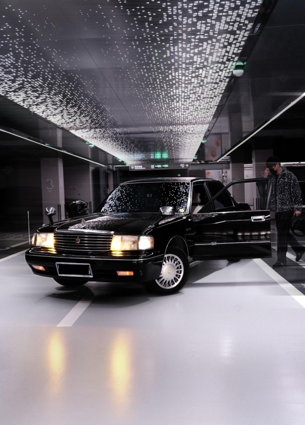 内燃机永不落幕 汽车摄影 dou是好车 皇冠3.0 经典情怀老车