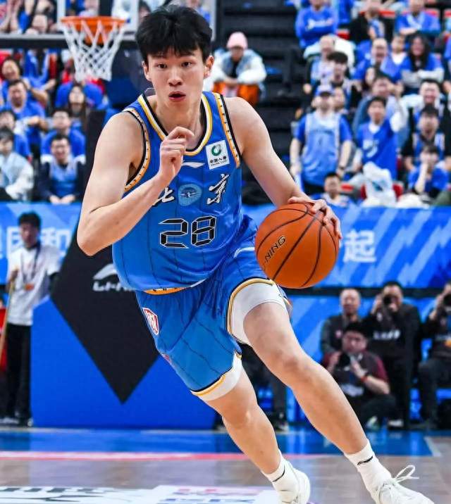 北京76-69福建，不得不承认的3个事实，赵睿13分攻防兼备