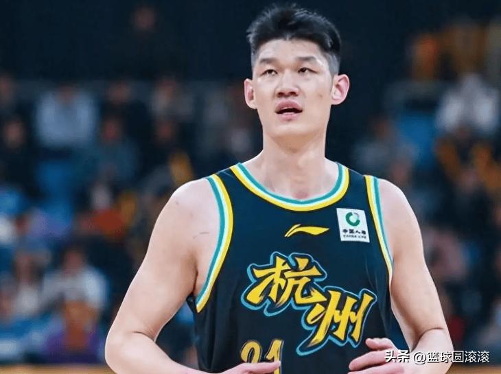 胡金秋：中国男篮的“架海紫金梁”，低调到让人心疼的国产邓肯
 
在CBA和国家队