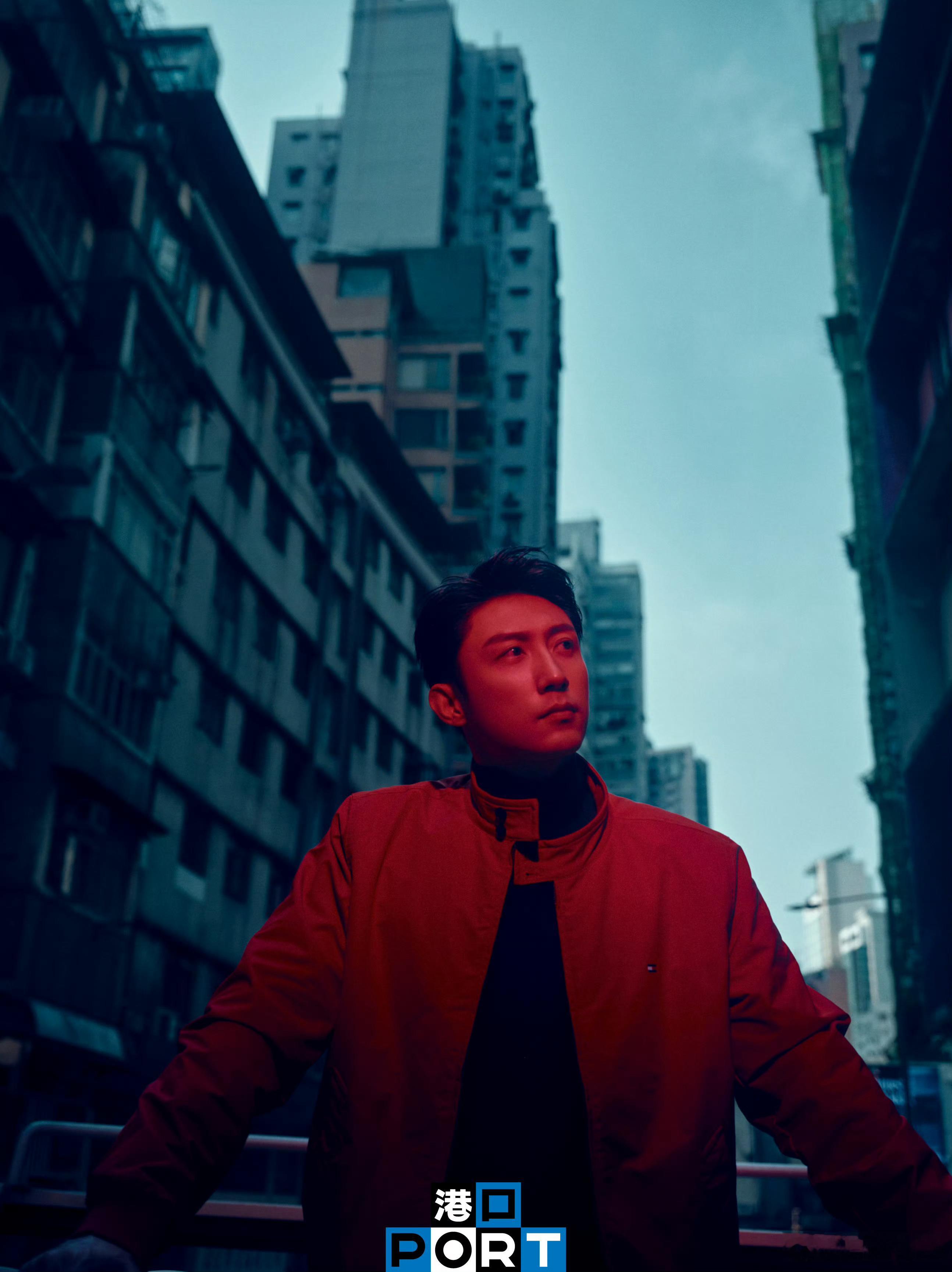 黄景瑜PORT封面黄景瑜有自己的港片 这三张，疯狂科学家，投资人，和研发的量产型