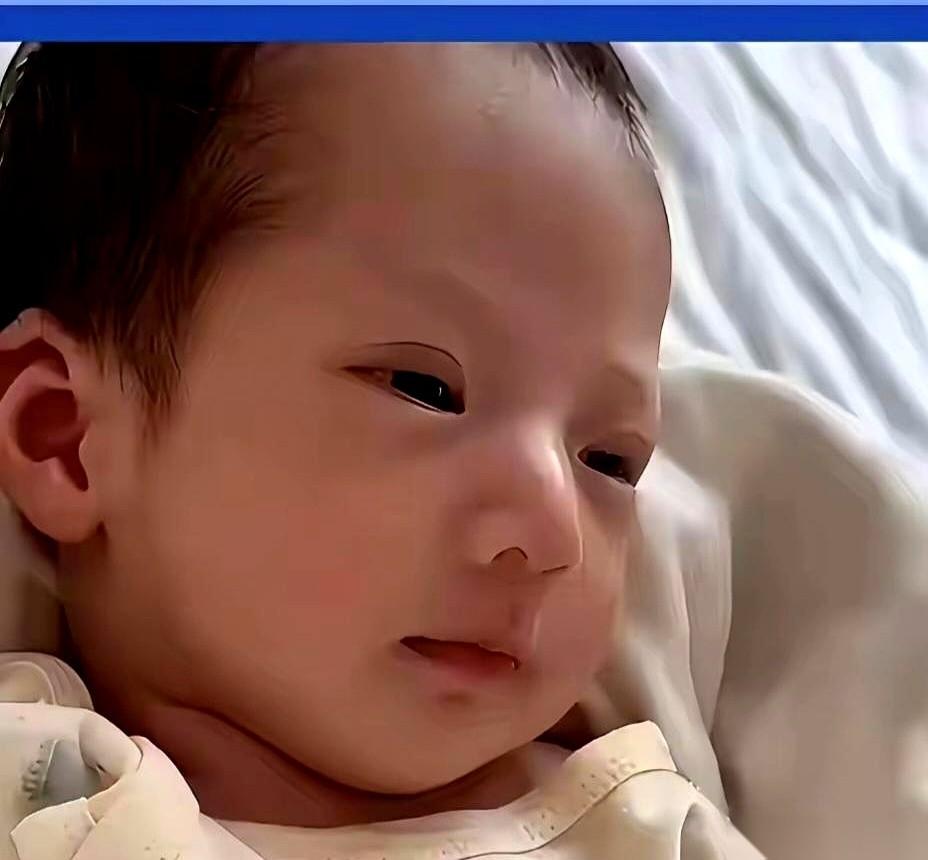 全网都在等她晒孙子，她偏不。
我跟你说，这才是她今年干得最漂亮的一件事，比卖多少