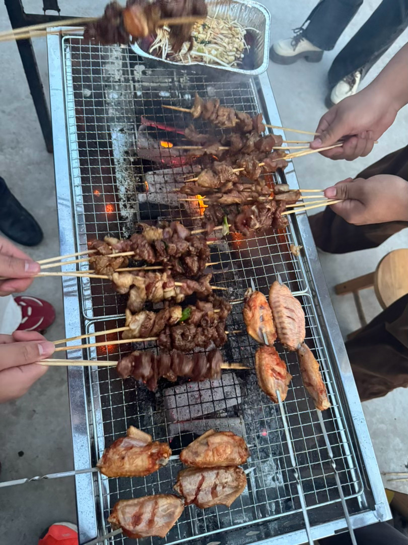 这顿烧烤吃完我窜了三天