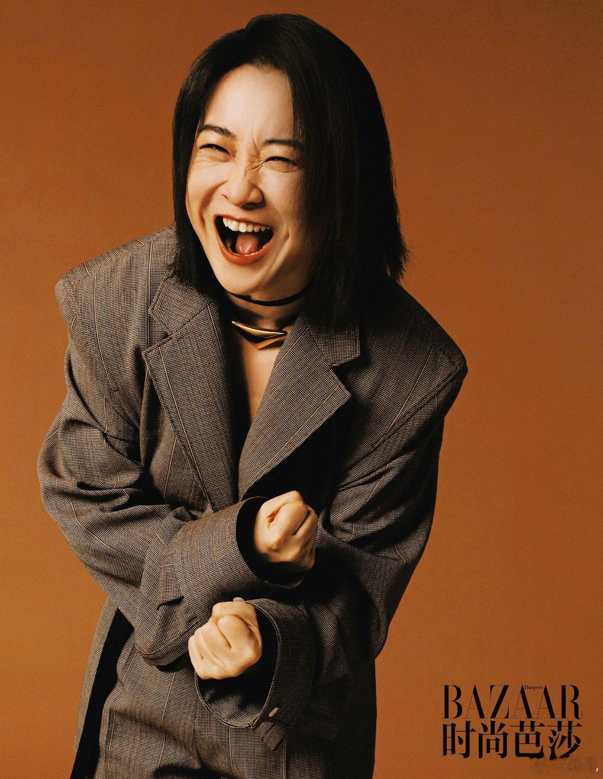 #贾玲芭莎力量感封面大片#太强了我的姐，喜剧人勇闯电影圈和时尚圈，贾玲芭莎力量感