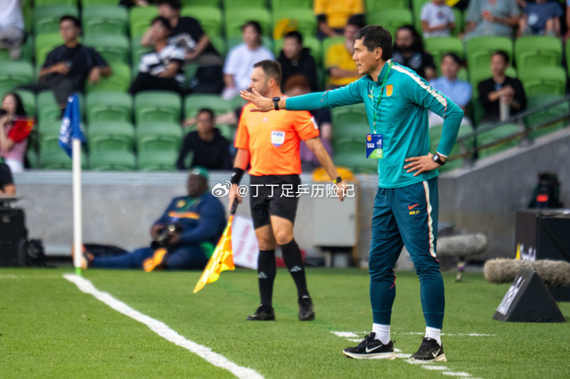 国足0比2喀麦隆邵佳一执教国足首败国足一哥执教国足的第2场比赛，上半场开场，7分