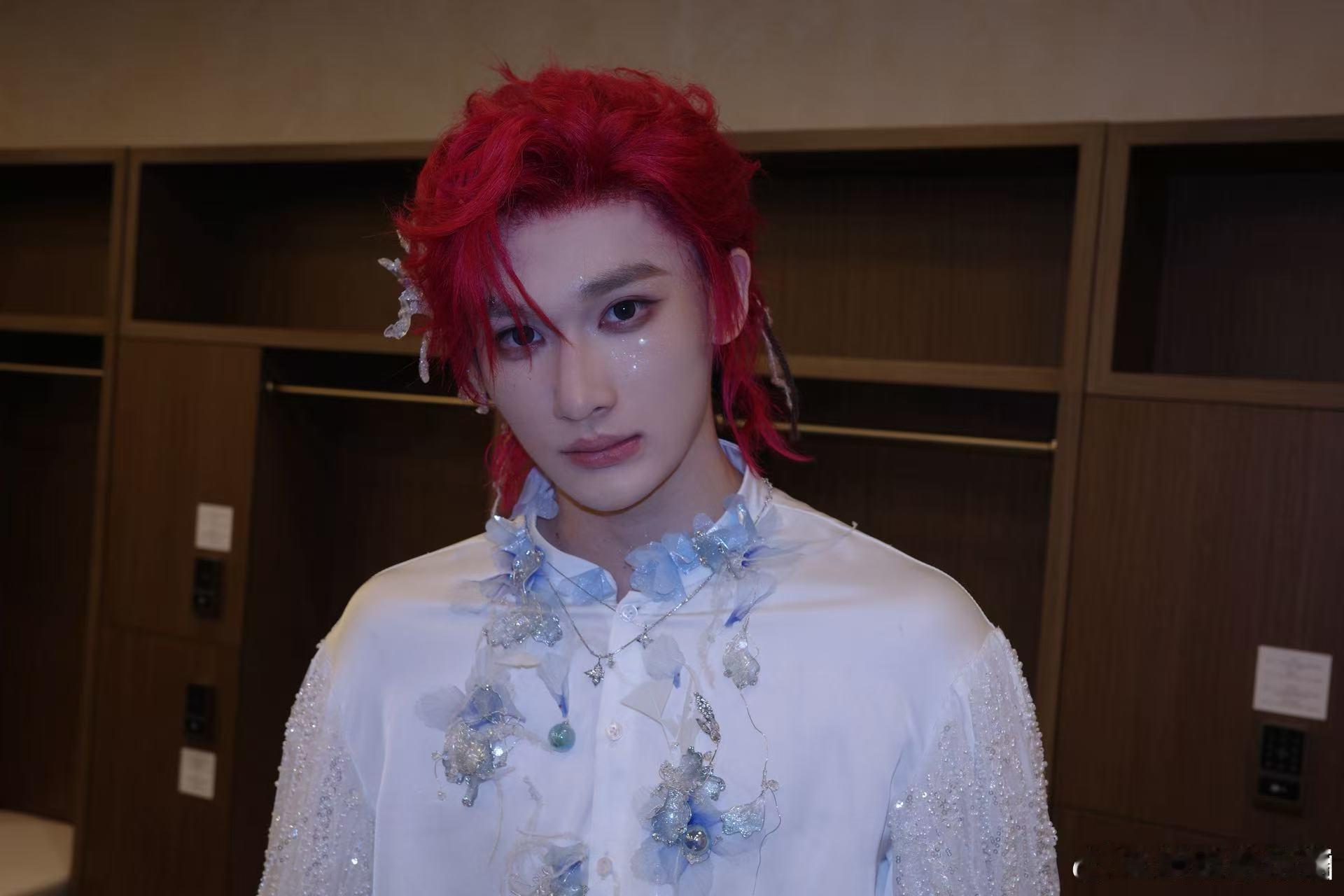 余宇涵换头像 余宇涵换头像也太会选，库里的头像适配度满分，清爽又有力量感，完美贴