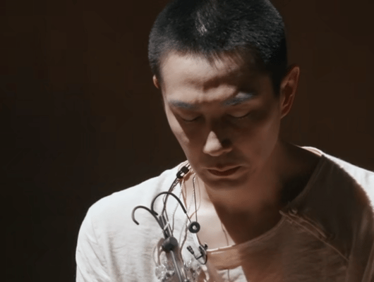 李承铉因录披哥忽视Lucky哭了 李承铉真的是一个好爸爸呀～希望不要有太多的压力