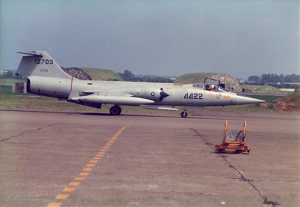 1990年新竹基地的F-104G战斗机军事历史全触达