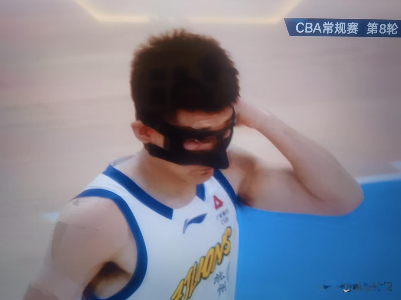 孙明辉戴面罩出场，浙江方兴渡不惧北京北汽！
       浙江方兴渡客场挑战北京