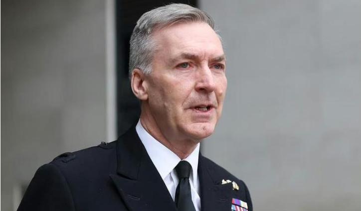 英国国防参谋长托尼·拉德金爵士表示，俄罗斯军队在乌克兰失去了其一半的作战能力。他