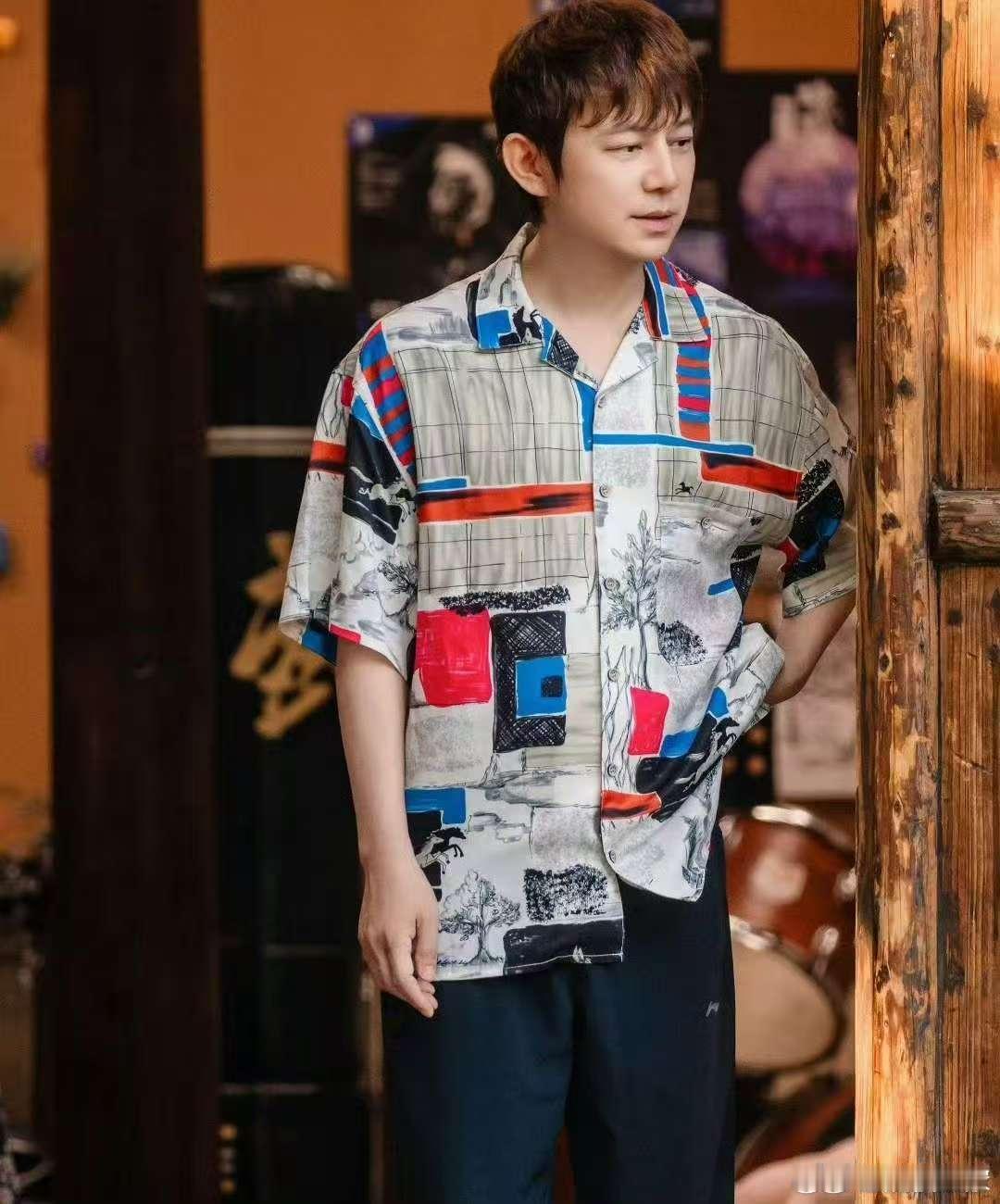 何炅一句“带她去北极”，让那英的魔音成为综艺史上不可复制的名场面，观众直呼“回忆