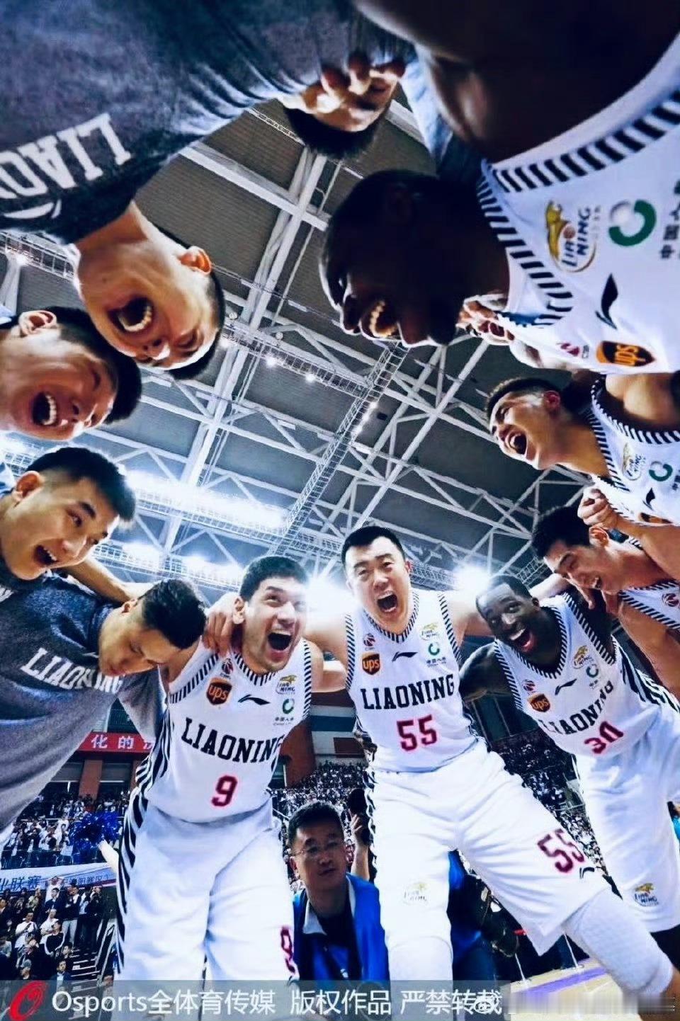 还是经验不足，如果在最后辽篮超分的前提下，不急于投，消磨时间，然后再把球传给当时