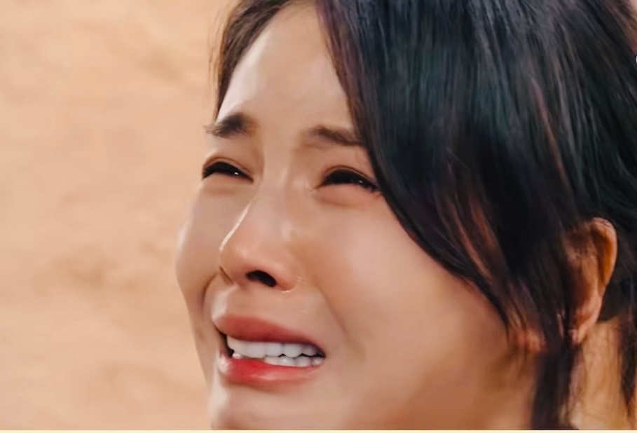 刘涛一滴泪造就神级演技无限超越班 刘涛助演那段，全场安静了。她演的是失语的病人，