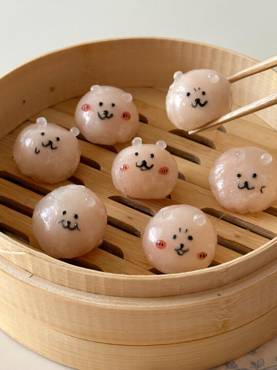 •ᴥ•自嘲熊水晶虾饺🥟