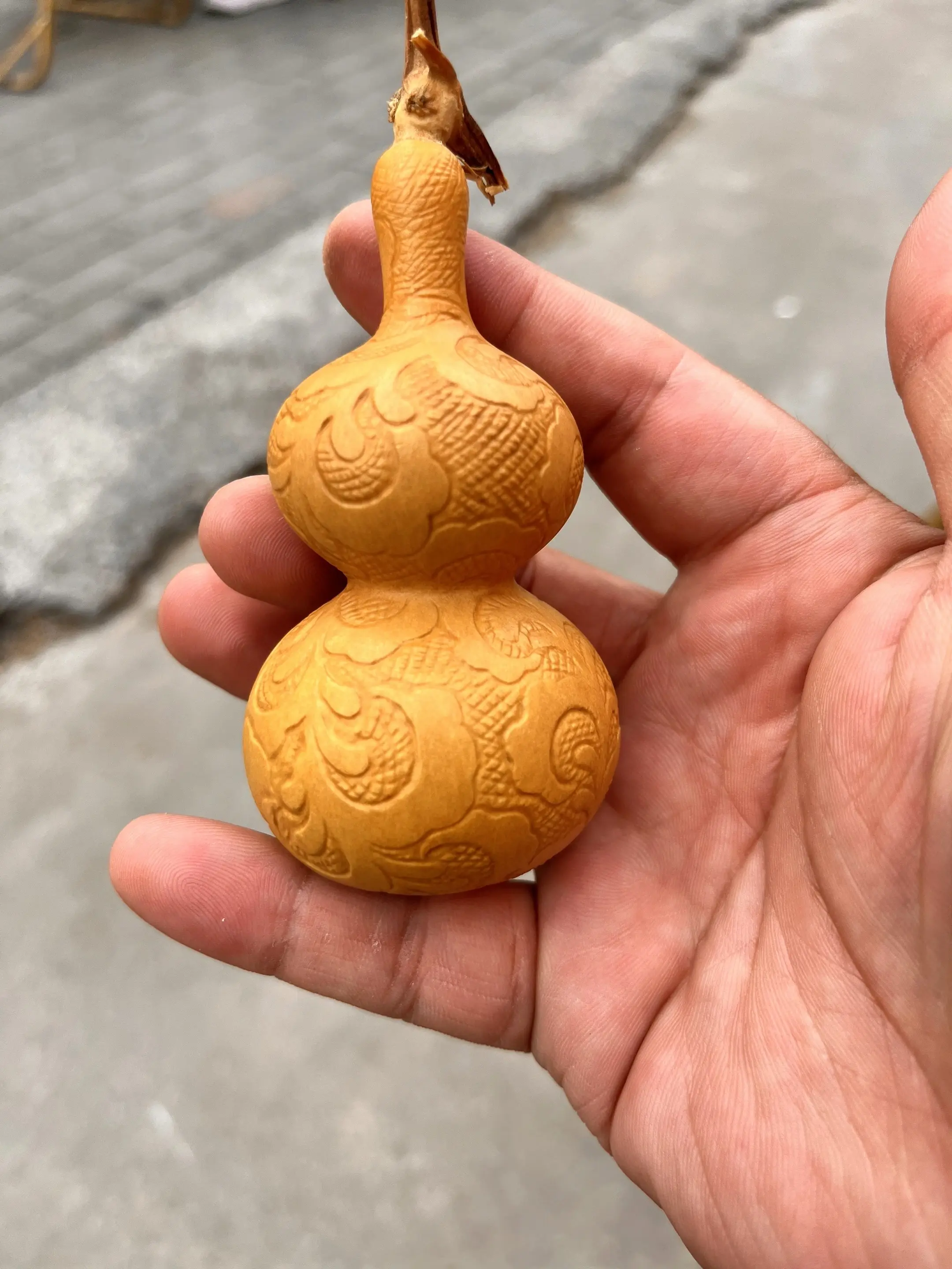 送礼优选八宝压花葫芦：八宝纳八方福气，葫芦承一世福禄，送长辈祝福寿安康...
