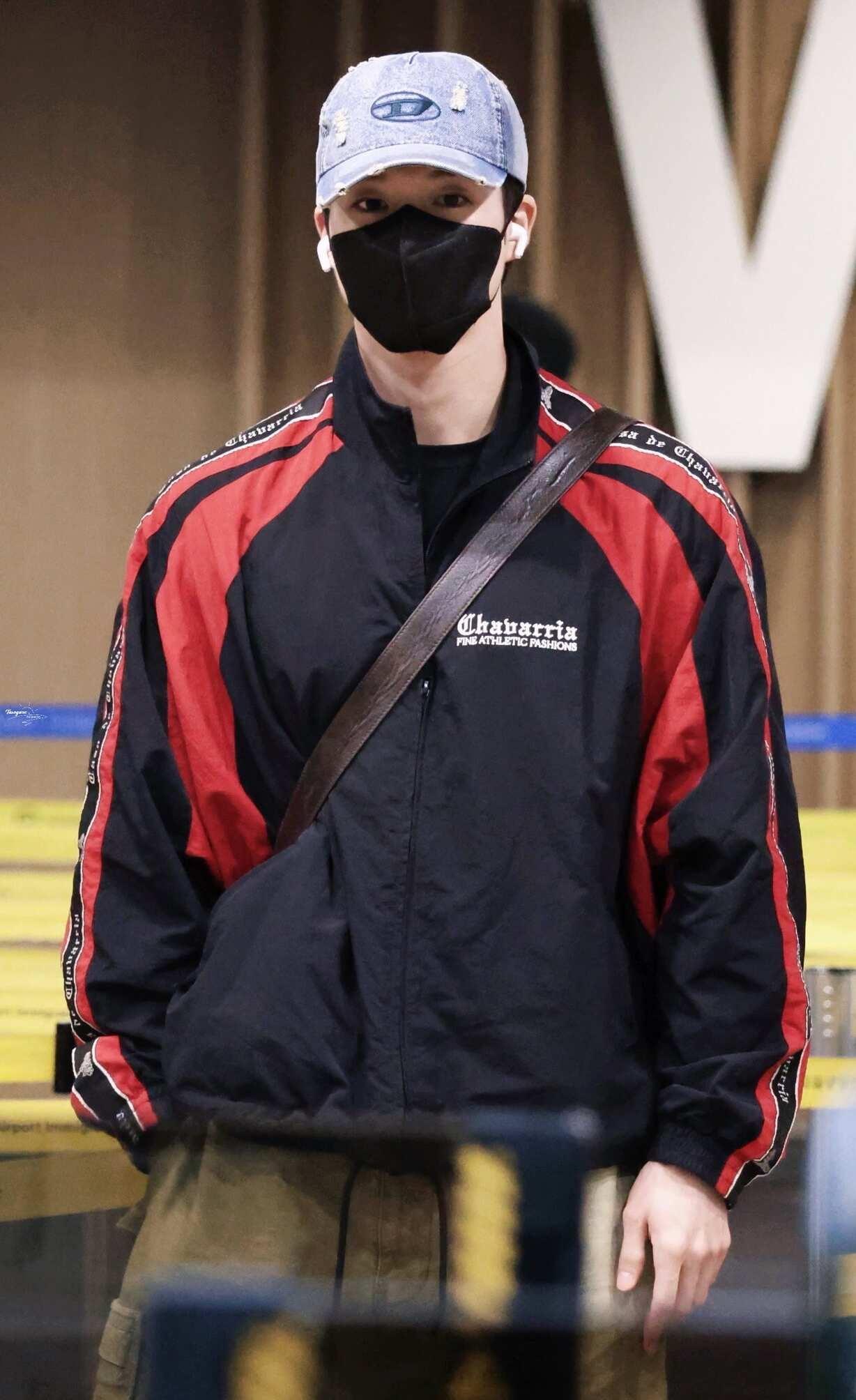 这身造型帽子戴起来以后更帅了😍
260719  ICN🛬
	
©️TASOG
