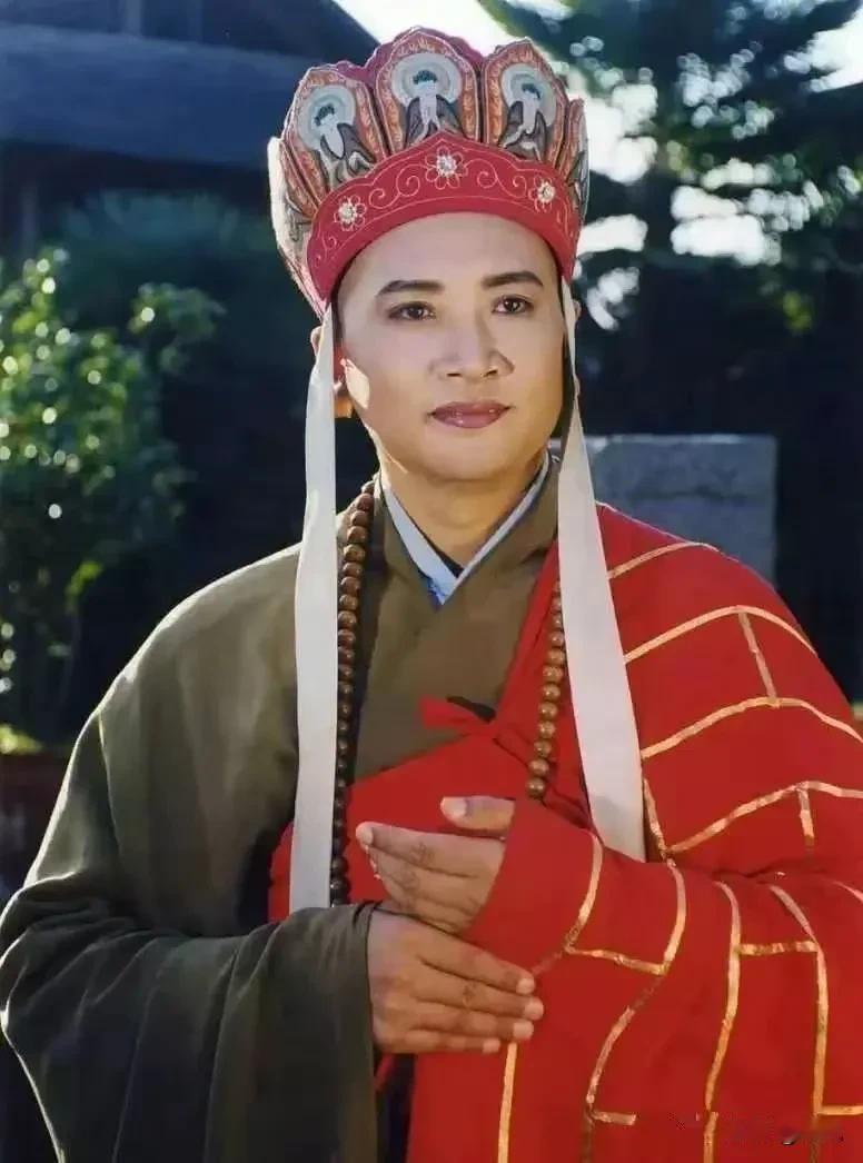 听说少林寺方丈释永信一件袈裟16万，一串佛珠上千万，这身价，怕是连唐僧看了都得自