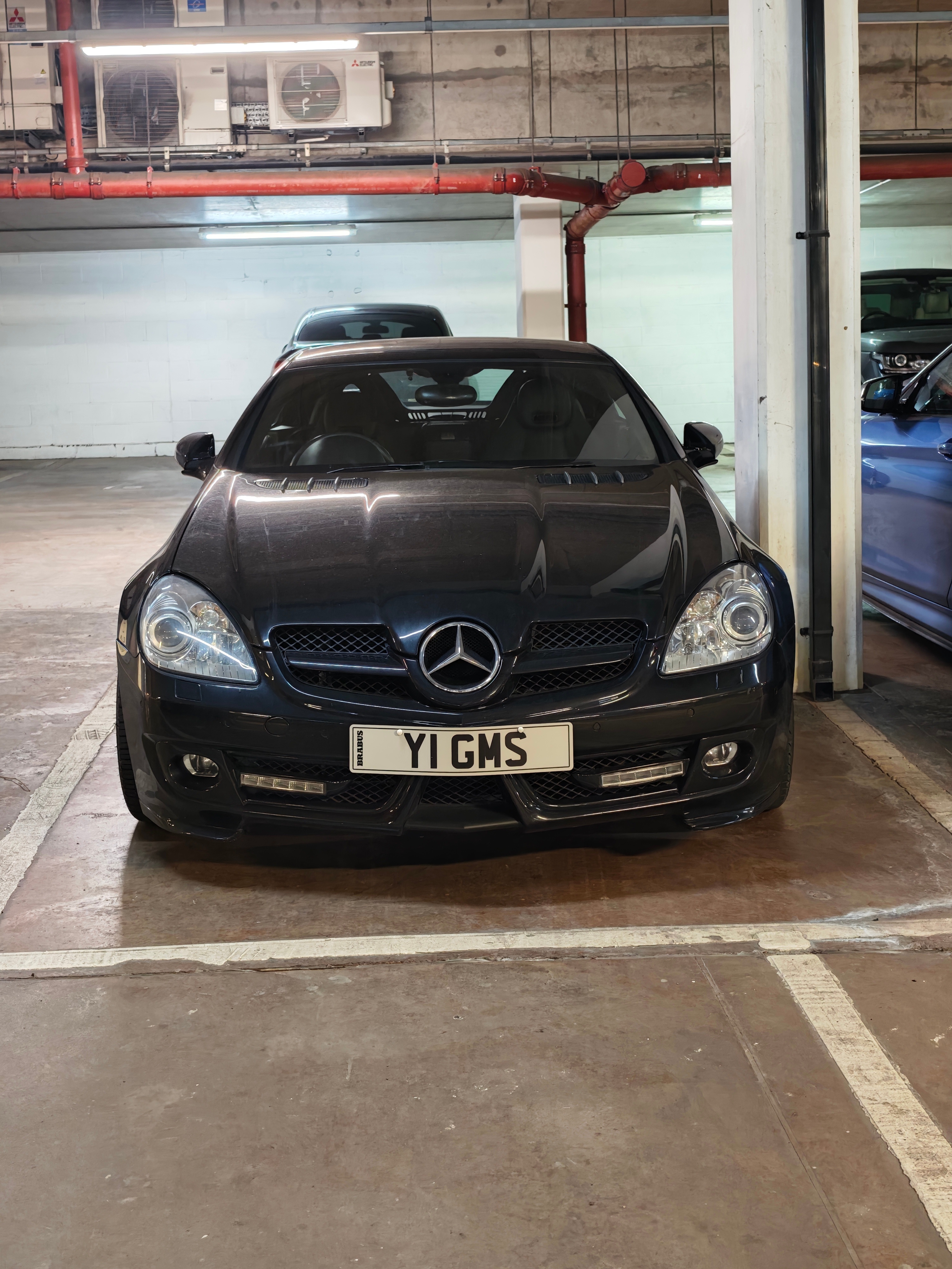 这小车开起来应该挺冲的吧 