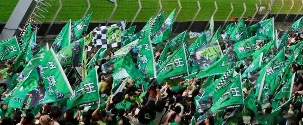 4月19日，China GT中国超级跑车锦标赛上海站揭幕战落下帷幕，85号车手王