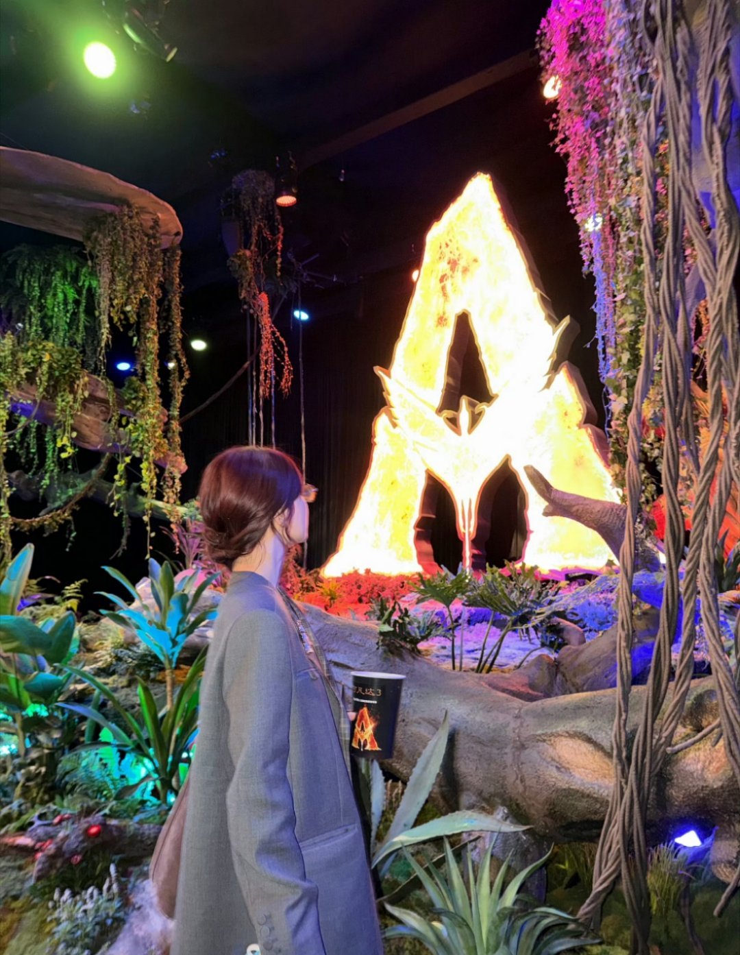 徐梦洁喝了椰子还有没有在海南吃到什么好吃的呀