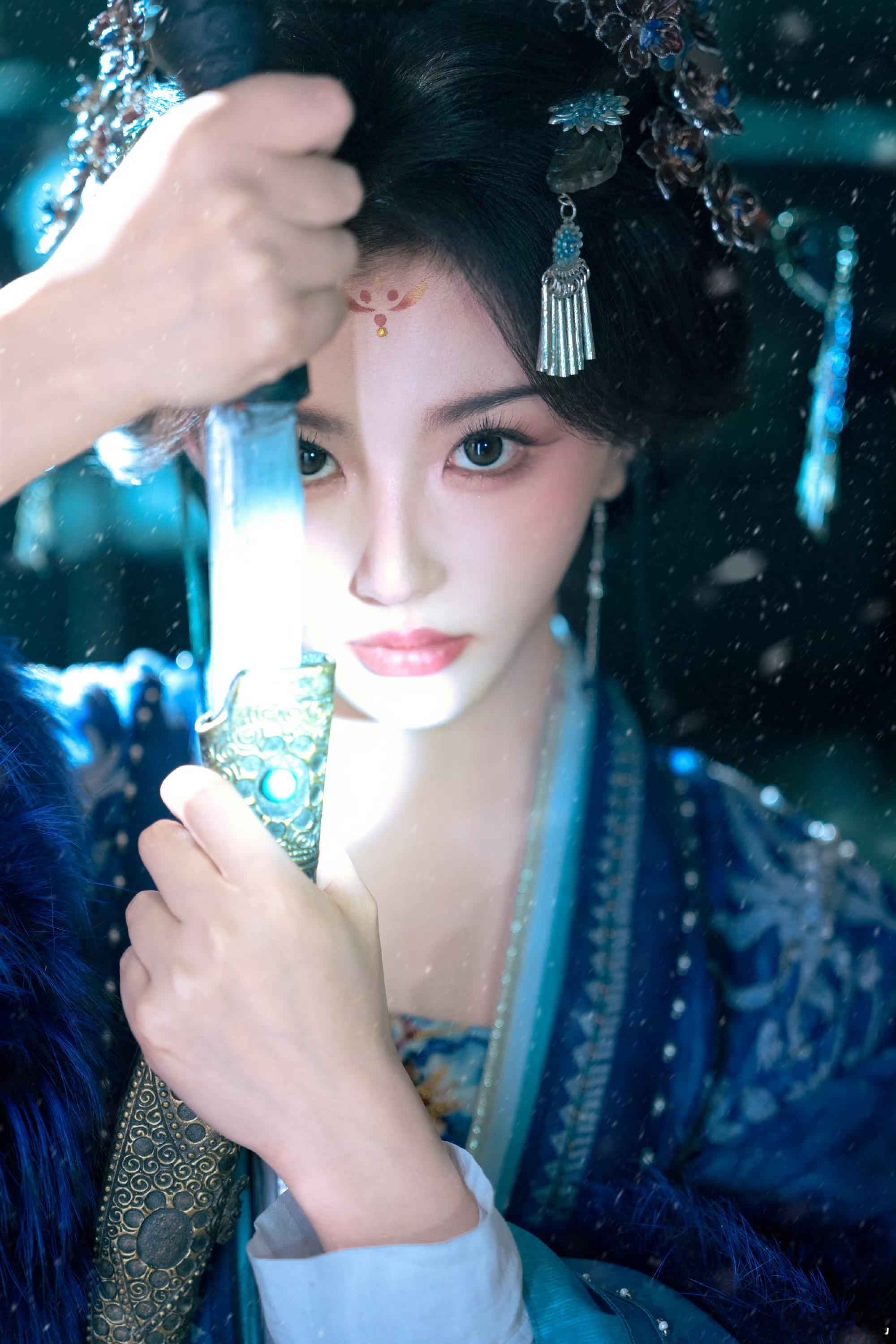 施华洛世奇心动挚友孔雪儿 8.10超like 