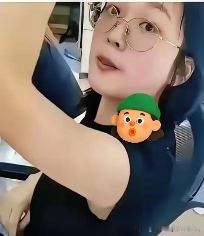 杭州这位白嫖女这一下孑可出名了！
视频播放量已经上升到5亿，可以说是家喻户晓。​