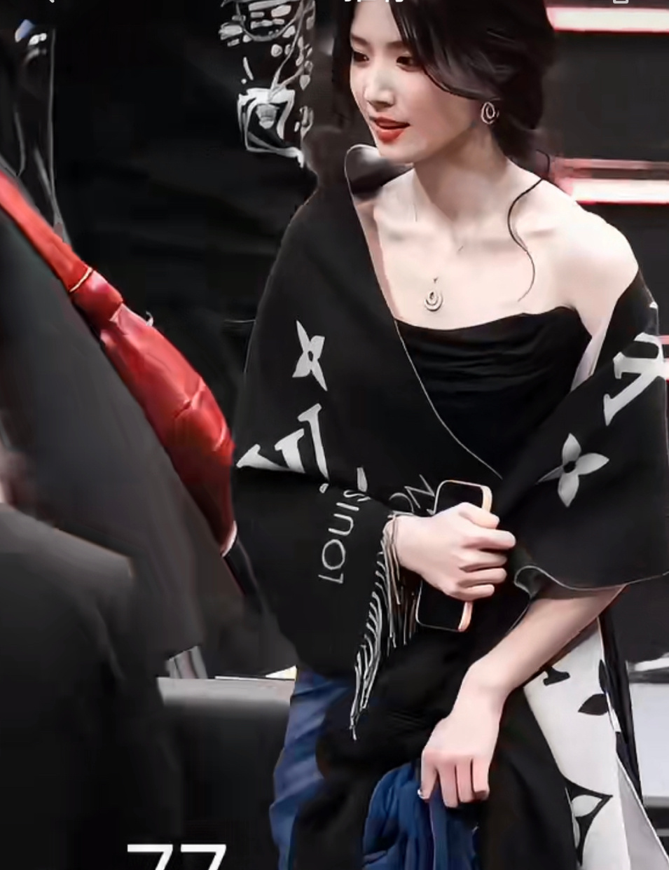 卢昱晓微博之夜内场直拍，温柔优雅！ 