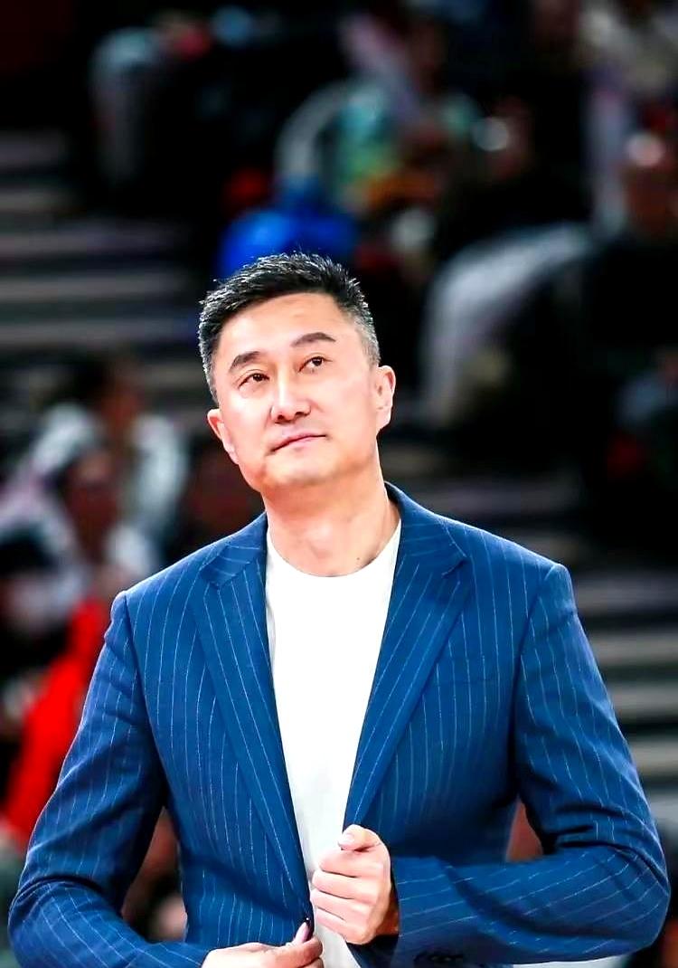 在自家主场被人连着扇了两巴掌，中国男篮这回算是被韩国队彻底打醒了！
 

尤其是