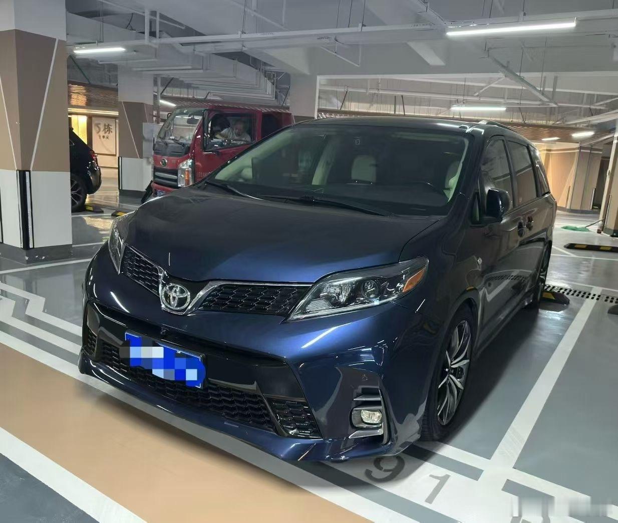 深夜拿下丰田塞纳 3.5L两驱 2020年上牌 12万公里价格好便宜 明天到店?