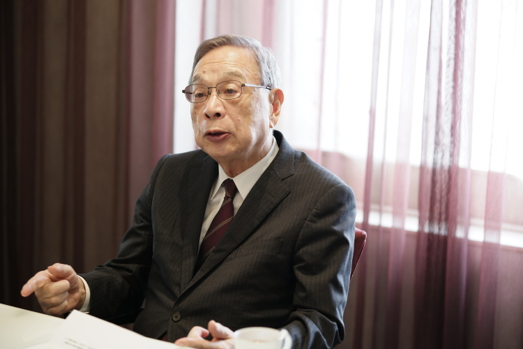 #日本前驻华大使呼吁日本恢复对华对话# 【日本前驻华大使宫本雄二：如今的中国无限