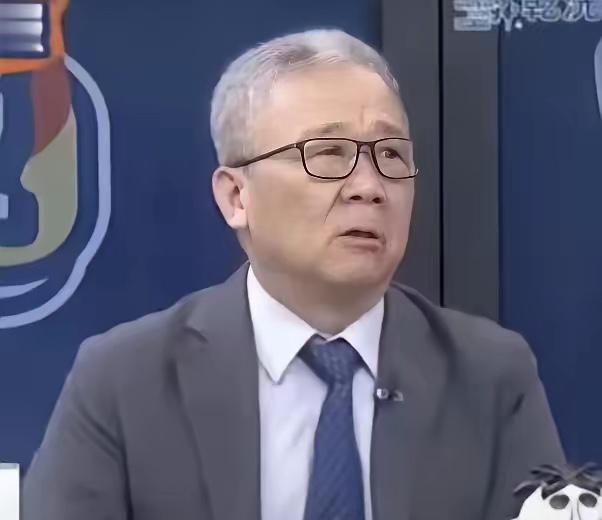 6月8日，台湾退役少将栗正杰说：如果让我在亲美和亲中之间选一个，我一定会选亲中。