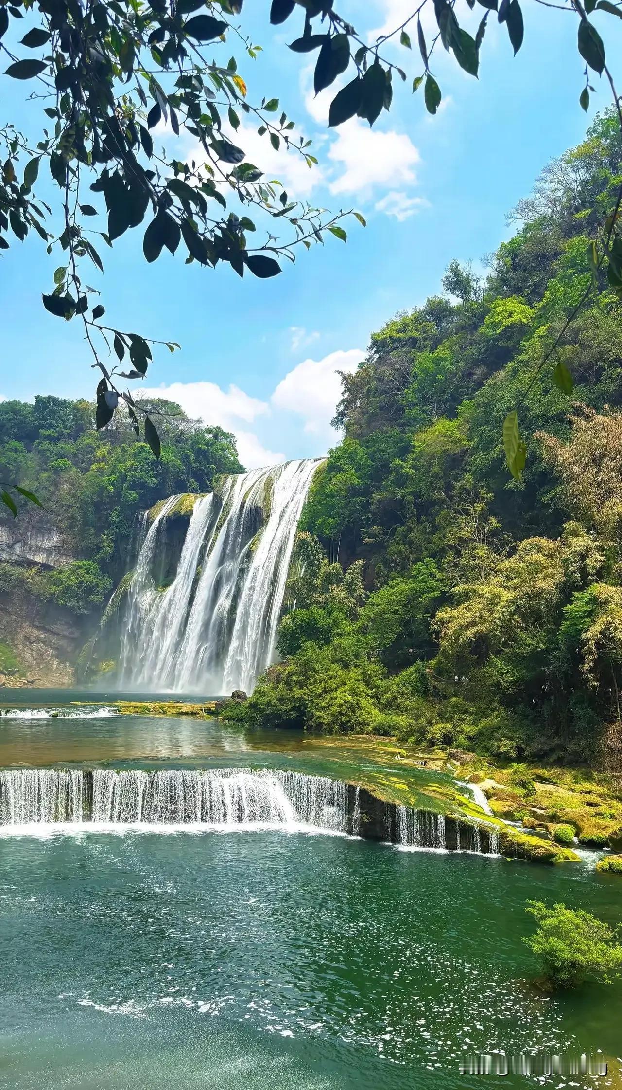 有两万存款就是财富自由！

财富自由到底是什么？

作家张春的回答给了我新的启发