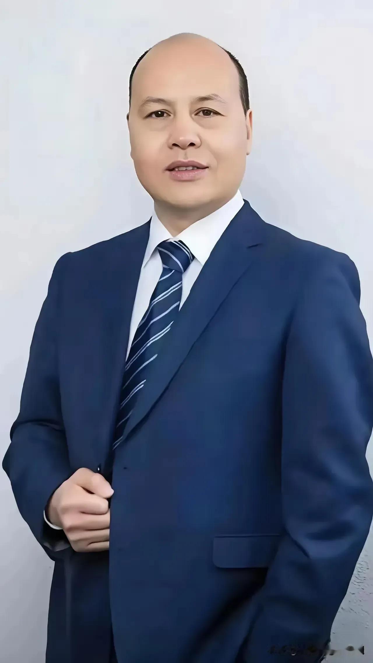 这位王老板为何宁愿坐四年牢，也不提起上诉，为什么？

崔丽丽真是聪明啊，关键时刻
