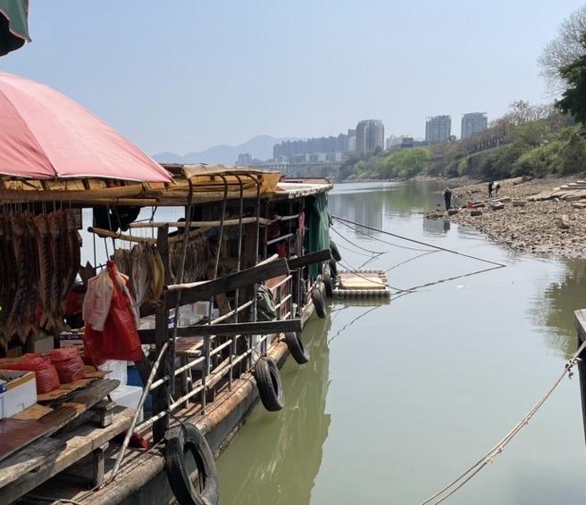 一级注册建筑师证书可以说是建筑行业里贬值蕞厉害的证书了，还值得考吗？

今天看朋