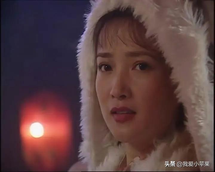 看樊长玉风雪夜救治谢征，谢征醒来后看到她那张甜美的菩萨脸，终于明白当年金王爷为啥