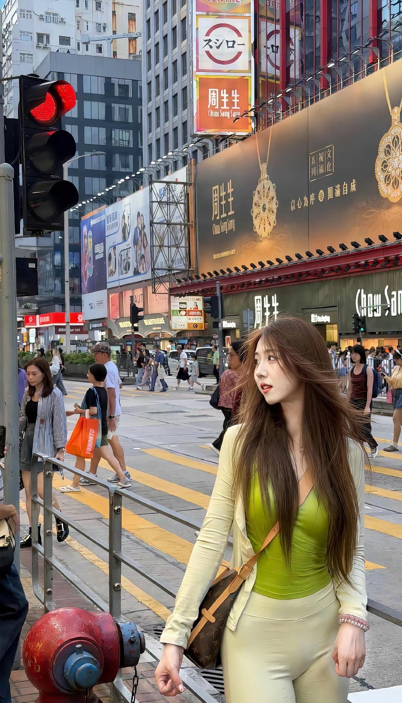 大家说现在还拿去香港旅游炫优越感的人，是一种什么心理？