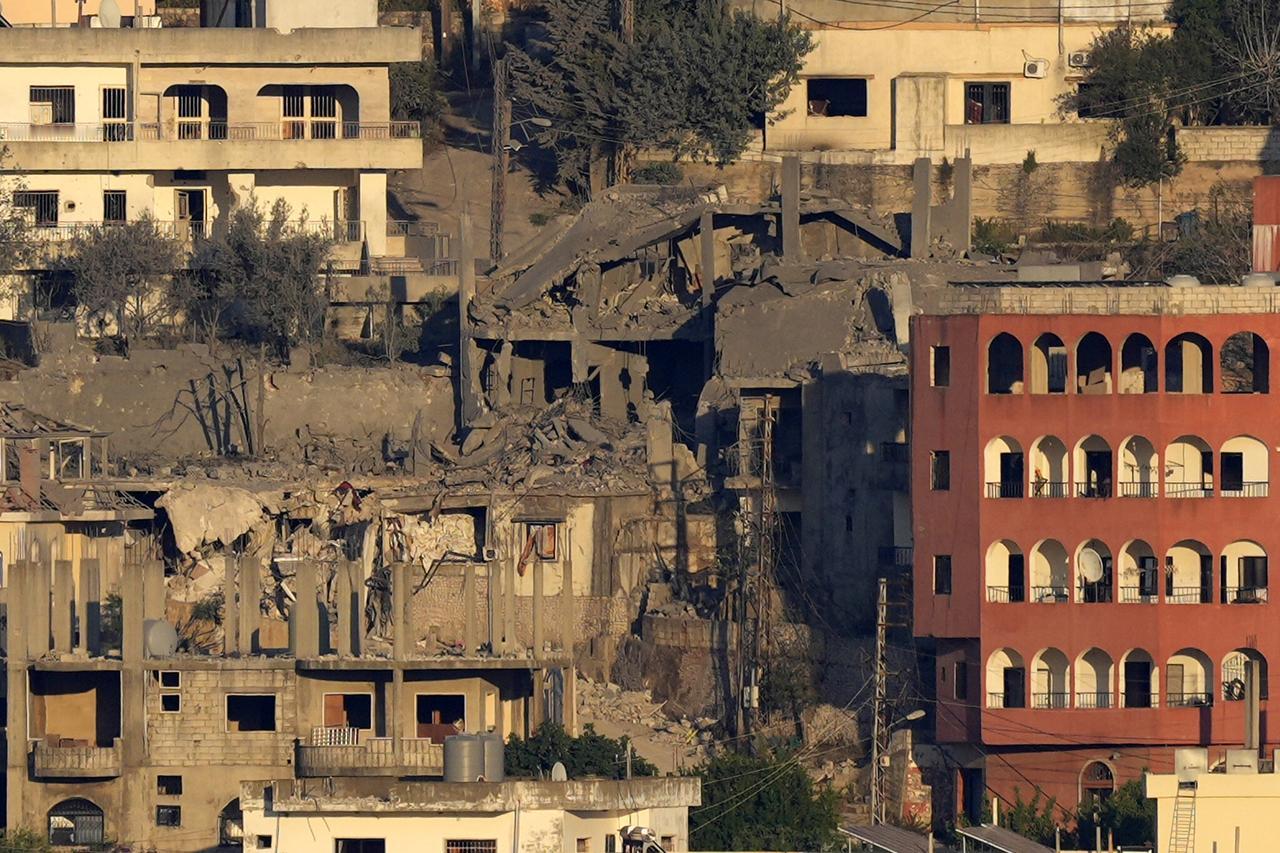 据黎巴嫩国家通讯社报道，那份在周五达成、本应为边境带来喘息机会的脆弱停火协议，在