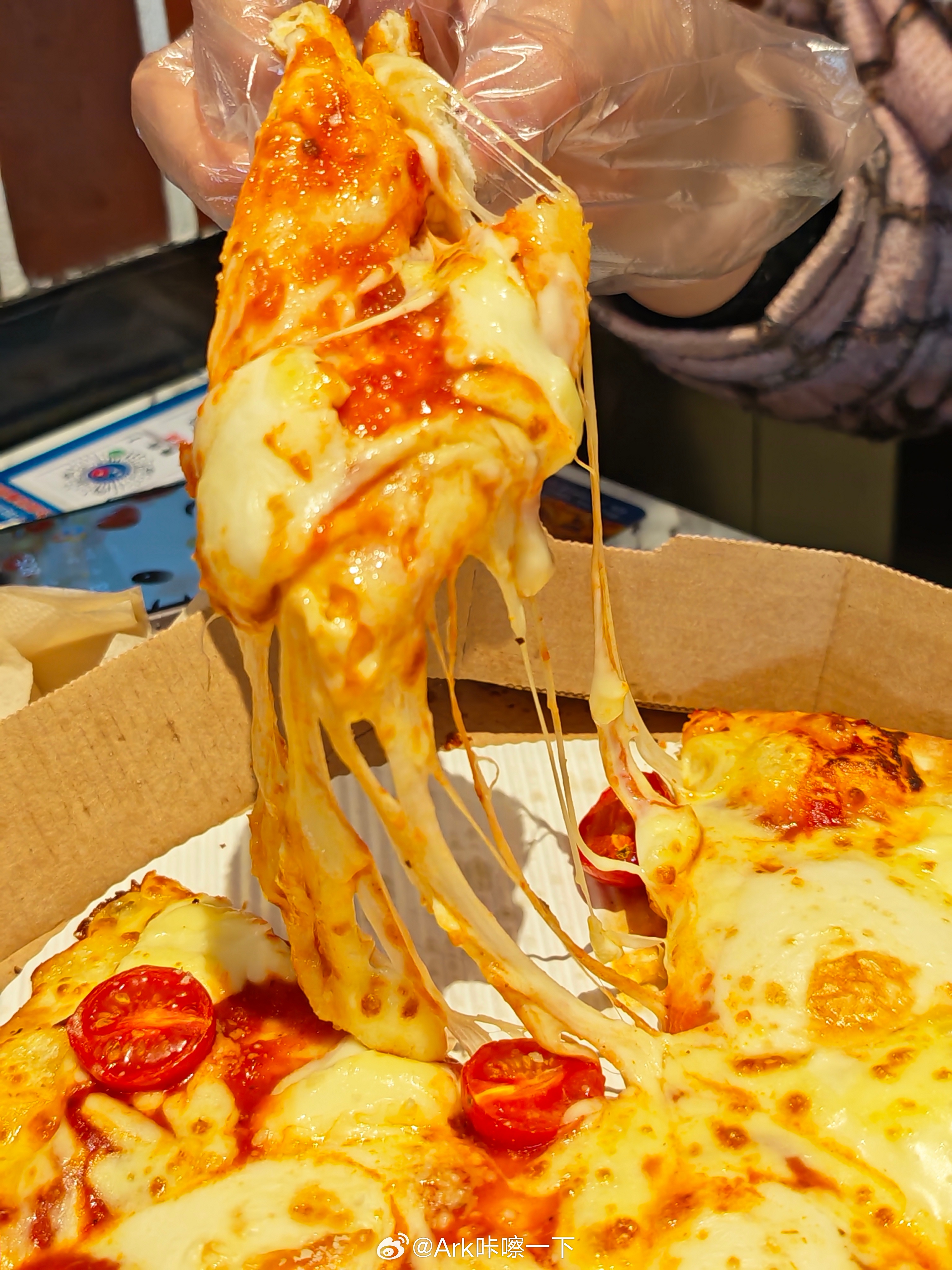 晚安朋友们，今天吃了达美乐