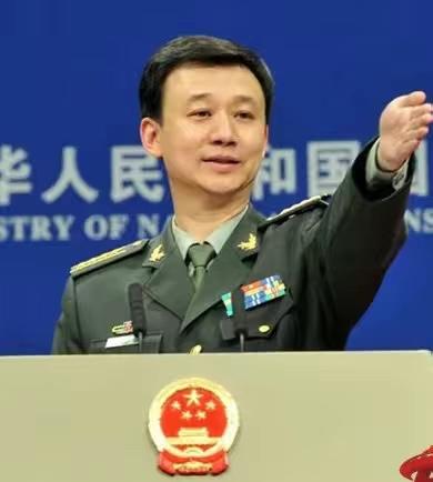 吴谦这句话越品越戳心，含金量真的一直在往上走：我们不是生活在一个和平的年代，而是