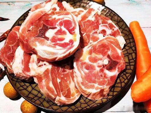 去古浪一定要吃全羊肉十八吃【清水羊脖子】绝佳原味菜品！羊脖子贴骨肉细嫩，清水炖煮
