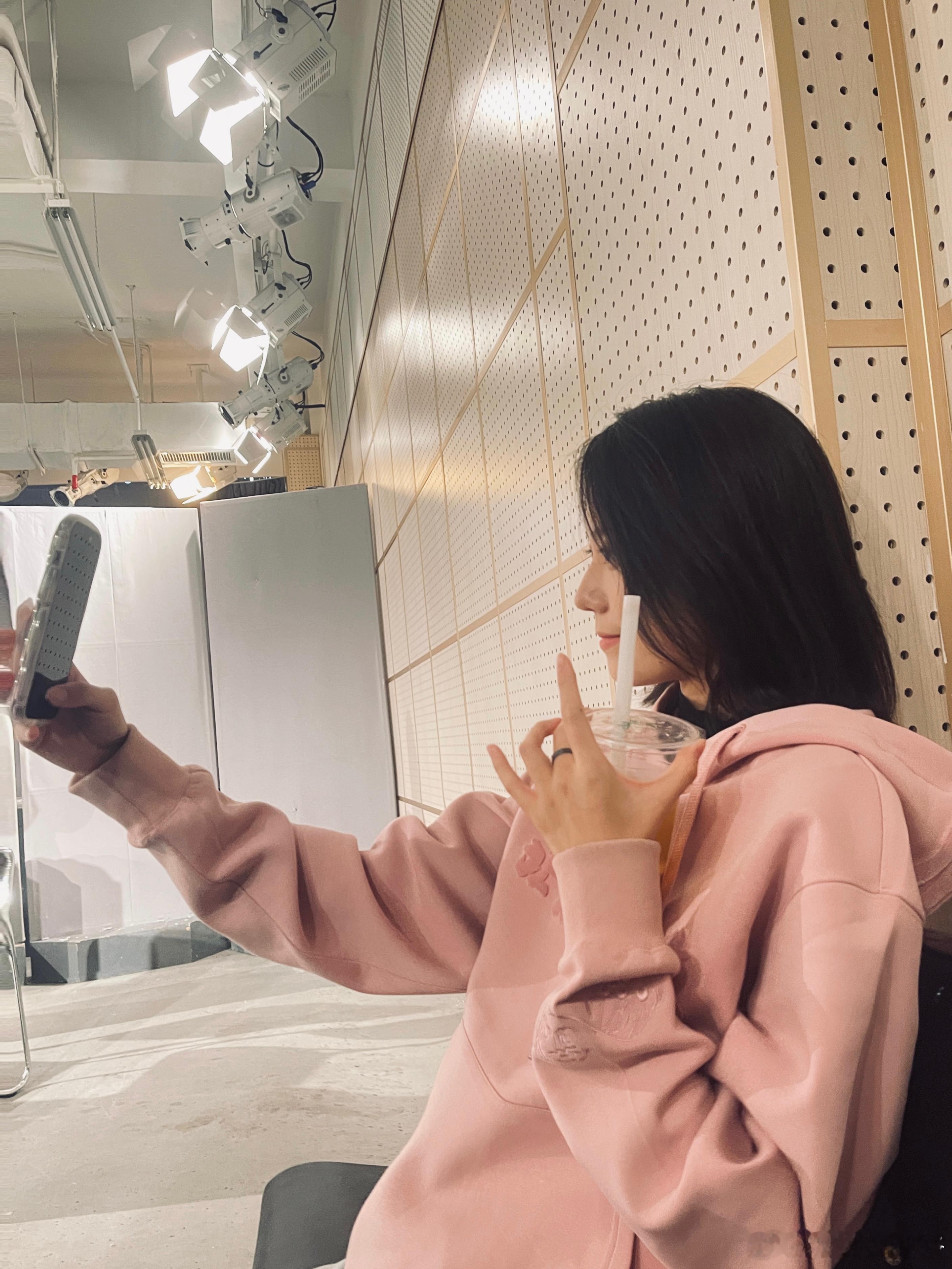 期中  🤨  归队～#穆梦娇[超话]#  ​​​