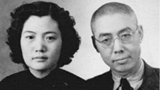 1968年，被永久开除党籍的国歌词作者田汉，在狱中结束了70载的生命，过了7年，