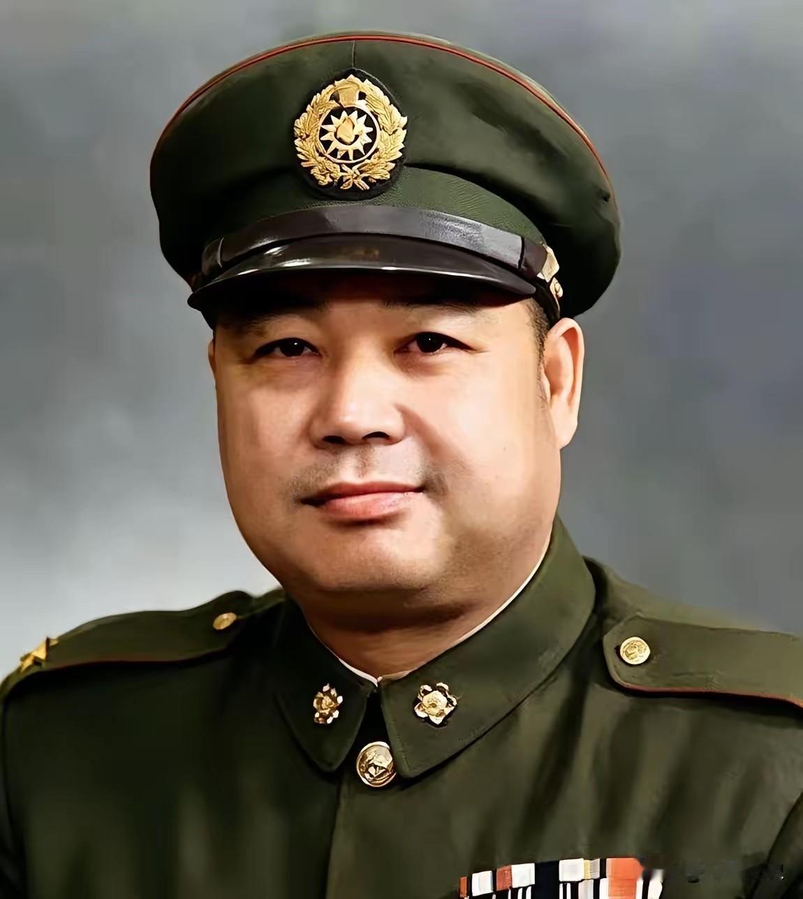 他被称作国民党最清醒的上将，黄埔一期名将。1949年他登上飞往台湾的飞机，在香港