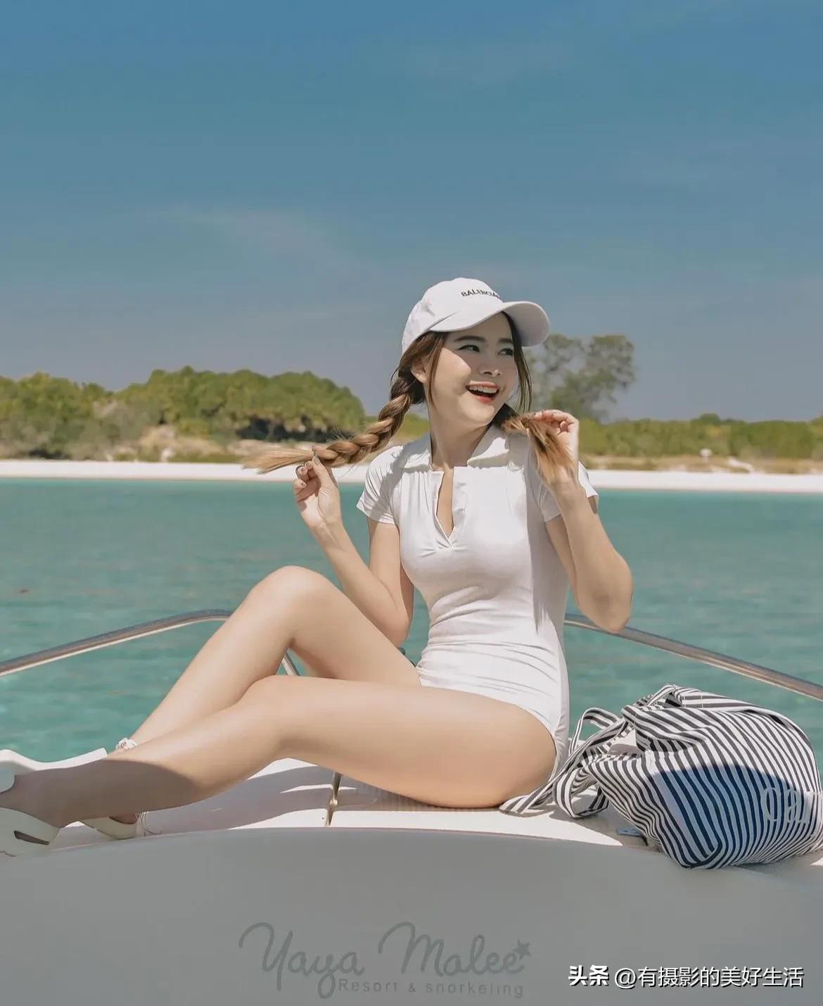 海边的快乐，就是阳光和大海。
在泰国普吉岛，来这里旅游的人，大部分时间都在和海水