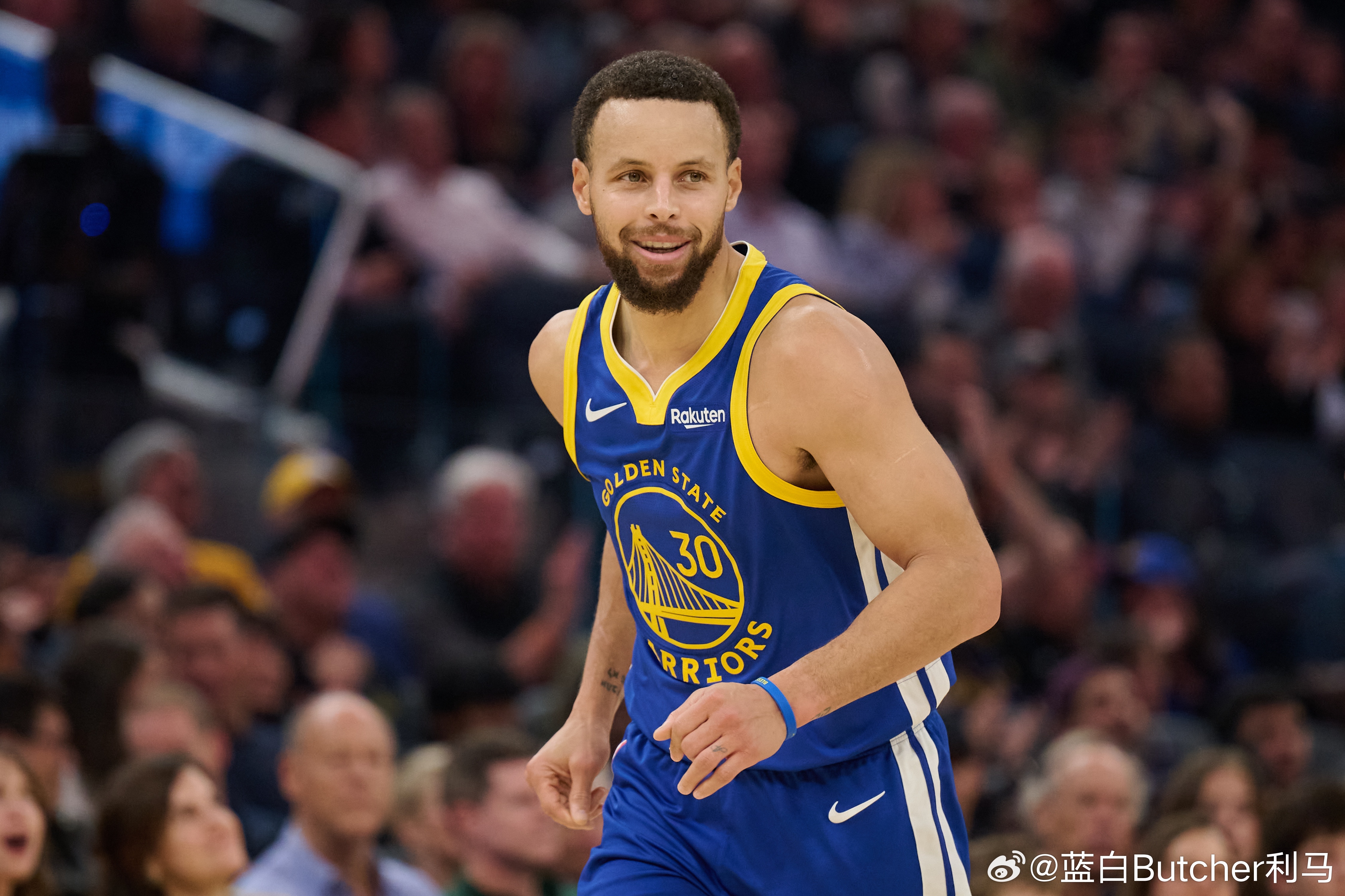 1月14日NBA常规赛，勇士119-97战胜开拓者。本场比赛，勇士球星库里表现不