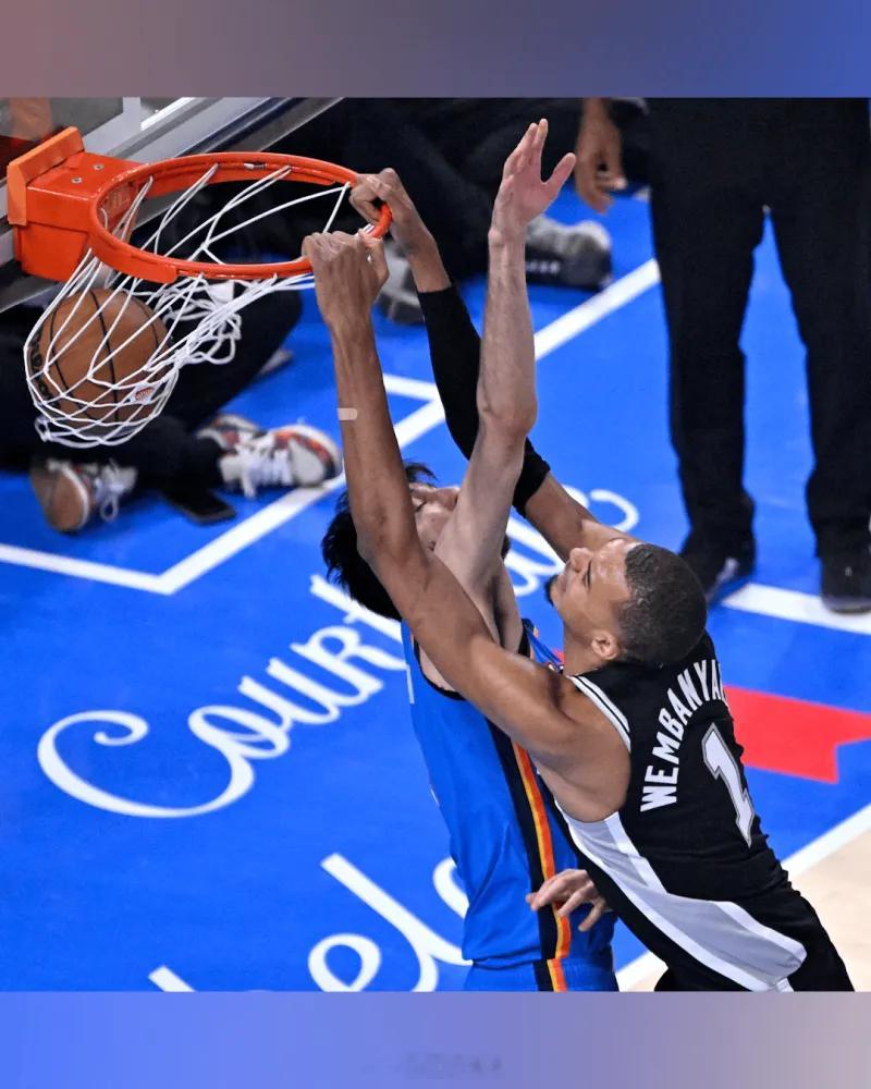 文班亚马踮脚隔扣切特05月31日NBA季后赛西部决赛抢七大战马刺对阵雷霆的比赛正