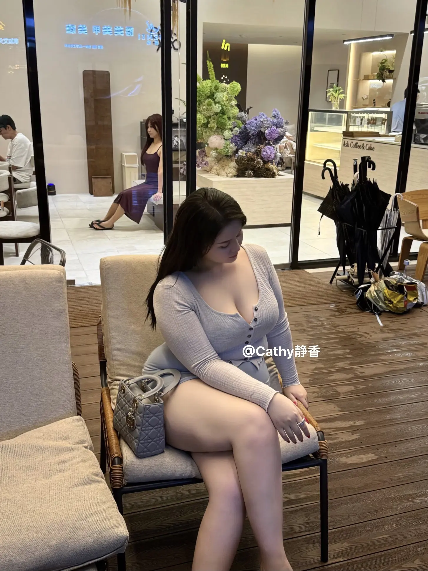 该学会享受孤独了。