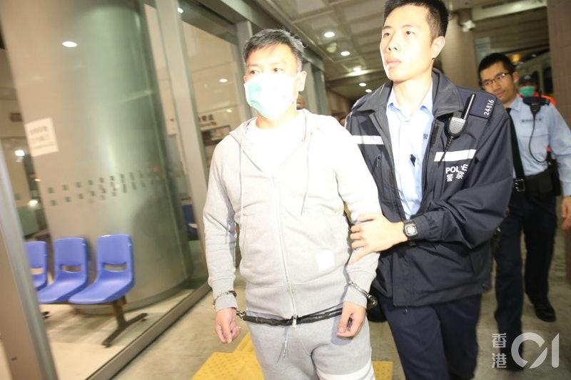 新义安头目细B被捕｜做太上皇吸各派扩势力，生活极尽奢华情人成群！
黑社会新义安头